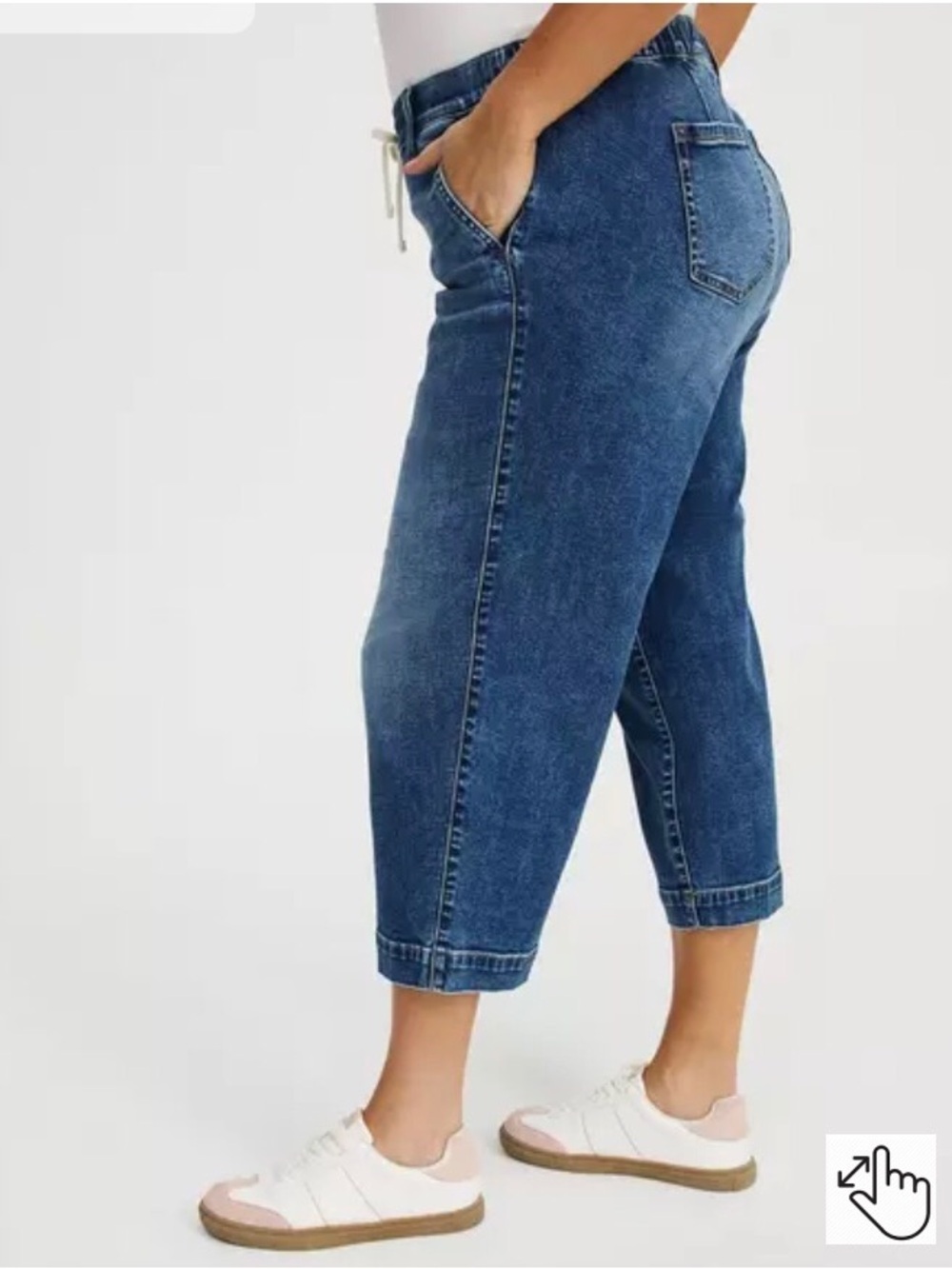 torrid Crop Weekend Mid-Rise Wide-Leg Jean - Picture 3 of 10